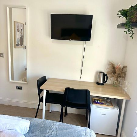 Cosy En-Suite Room In Stratford Londres Exterior foto